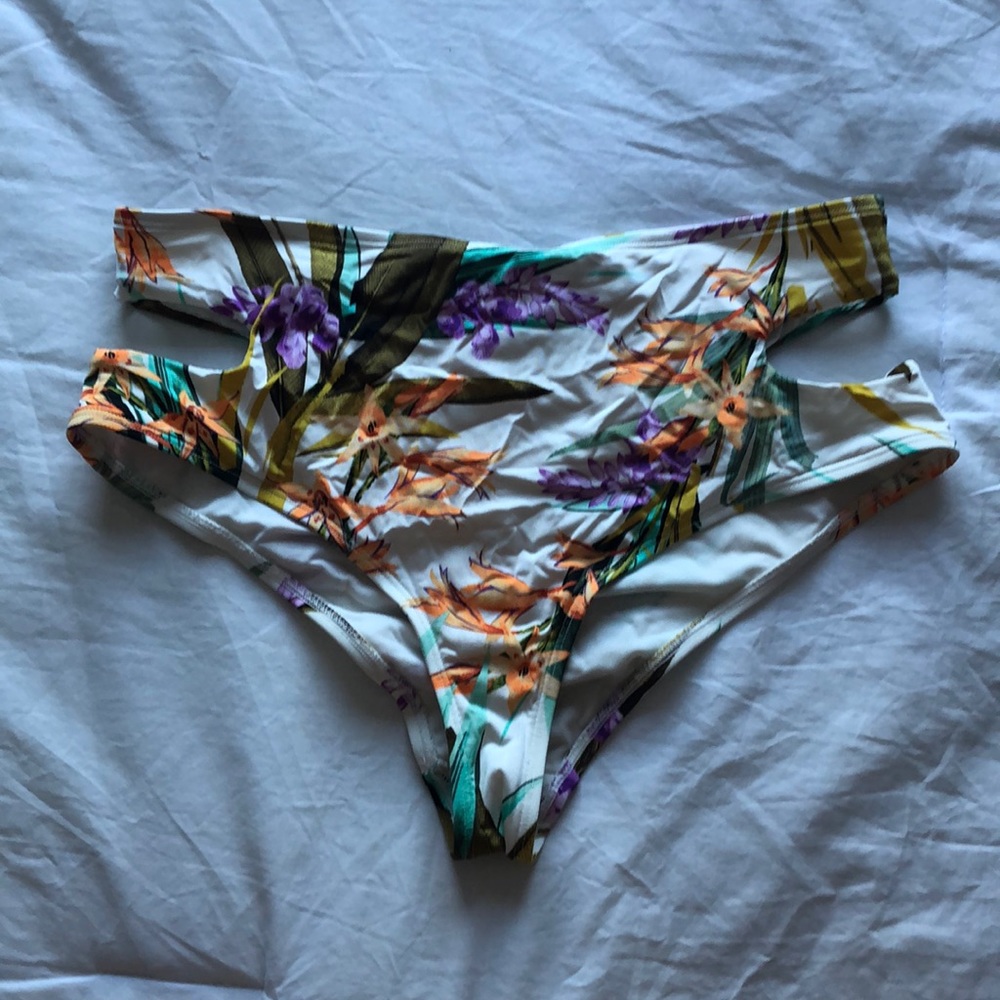 BodyGlove high waisted bikini bottoms